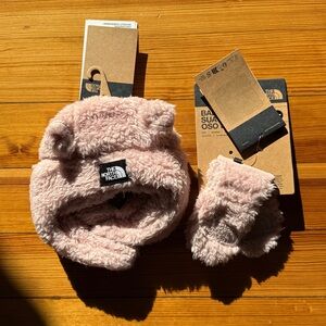 The North Face Baby Bear Hat and Mittens - soft pink - 0-6mo - NWT